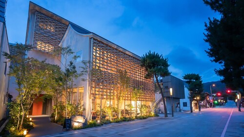 Japanese Auberge Kararako