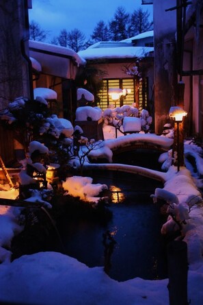 숙박 시설 구내