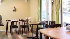 Dining - Chokotto Villa Maestro (Sumoto)
