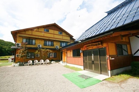 Exterior. Hanasaki Onsen Yoshiyaso