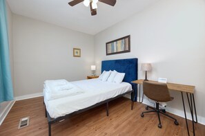 Iron/ironing board, travel cot, WiFi, bed sheets - Near Chattahoochee River & Shops - Central Duplex (Columbus)