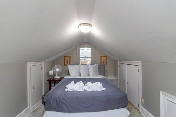 Iron/ironing board, travel crib, WiFi, bed sheets