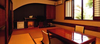 Kira Onsen Kotobukisou