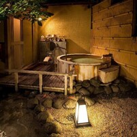 屋内スパ浴槽