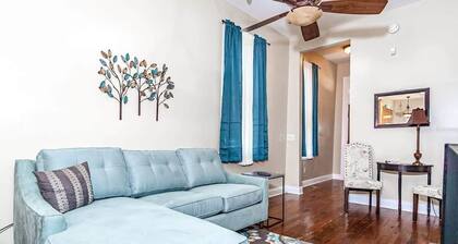 Closest Historic BnB to Ft Moore-Americana Cottage