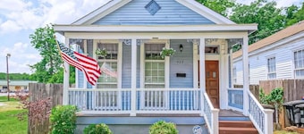 Closest Historic BnB to Ft Moore-Americana Cottage