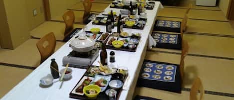 تناول الطعام