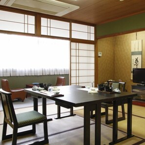 Dining - Yabuman Ryokan (Minamiawaji)