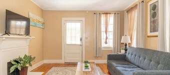 Downtown, Mins to Lakebottom Park-Our Midtown Nook