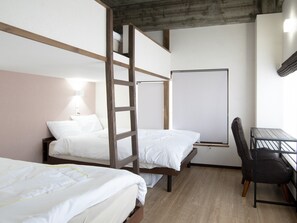 Room - Tiz Wan Hotel (Sumoto)