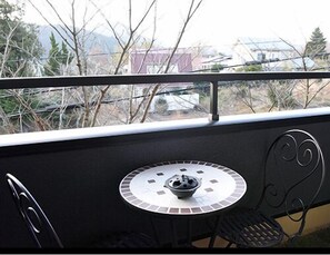 Outdoor dining - Mitaniya (Ito)