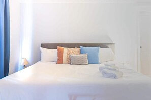 Iron/ironing board, travel cot, WiFi, bed sheets
