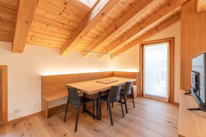 Dining - 32 Casa Ladinia 2, comfortable and modern (San Vito di Cadore)