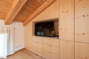 Interior - 32 Casa Ladinia 2, comfortable and modern (San Vito di Cadore)