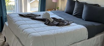 Near CSU, Fort Benning, & Downtown - Parkside Townhome