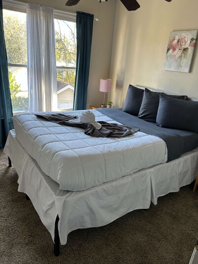 Near CSU, Fort Benning, & Downtown - Parkside Townhome