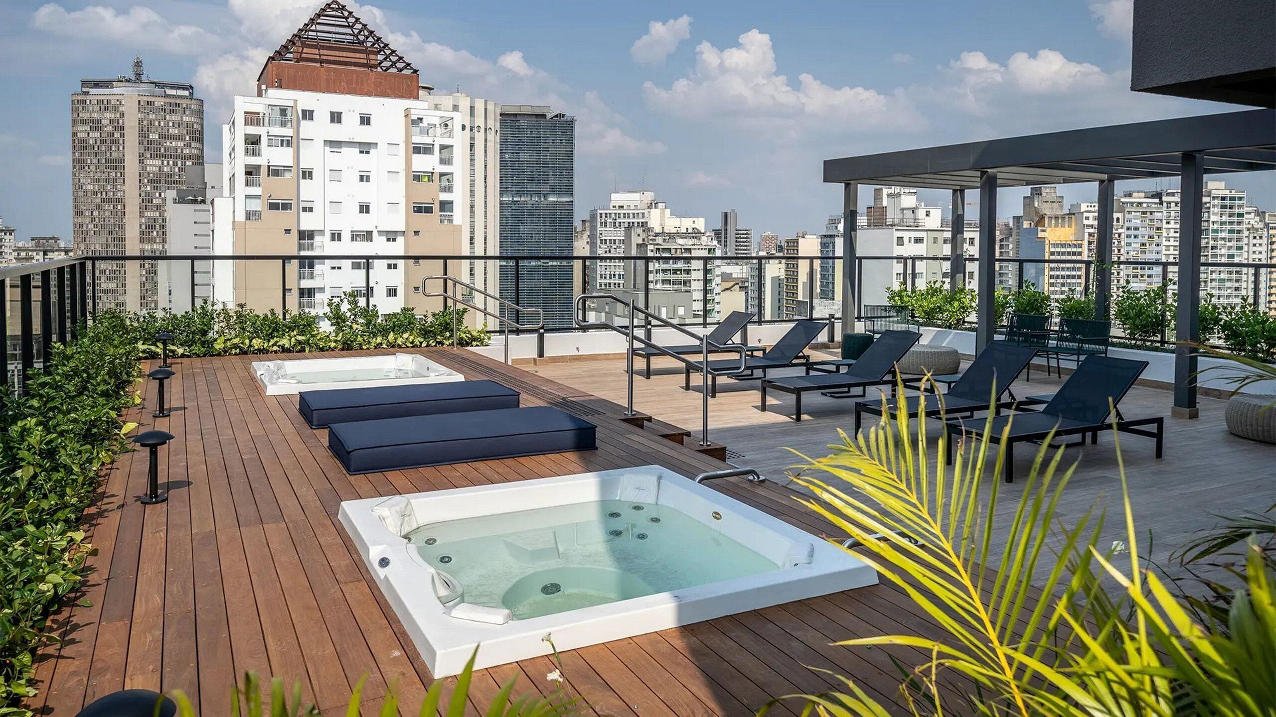 Apartment | Tab spa terbuka