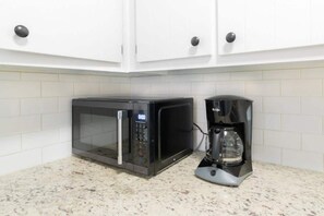 Interior - Centrally Located- The Delightful Doubles Unit E (Columbus)