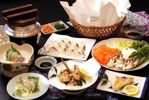 Food and drink - Usami Onsen Fugu Jizakana Ryori no Yado Otsuka (Ito)