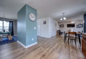 Interior - Near Ft. Benning & Downtown: The Moore House 2 (Columbus)