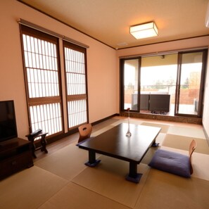 Interior - Izukogen Hanairotei (Ito)