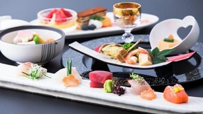 อาหารและเครื่องดื่ม