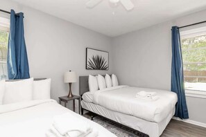 Desk, iron/ironing board, travel cot, WiFi