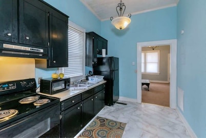 Moments to Chattahoochee-Cottage - Walk-To-Dining!