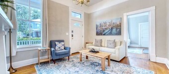 Near Parks Downtown & Riverwalk: Midtown Muse Sleeps 14