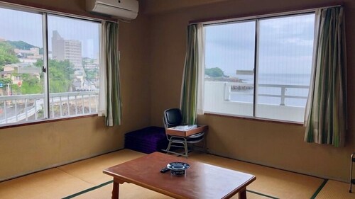 Shirahama Onsen Minshuku Kotobuki