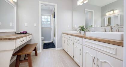 Columbus Oasis with Pool: Hot Tub and Family Fun!