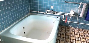 Bathroom - Minshuku Katsumaruso <ikinoshima> (Iki)