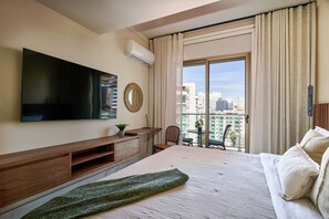 1 slaapkamer, een bureau, een strijkplank/strijkijzer, gratis wifi