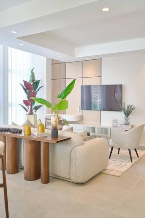 Smart TV - ®(The~LUX~Natural~Art) @DowntownSD +Pool+Gym+2BR (Santo Domingo)