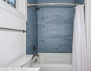 Bathroom - East Hill Luxe Carriage Studio Across from Publix! (Pensacola)