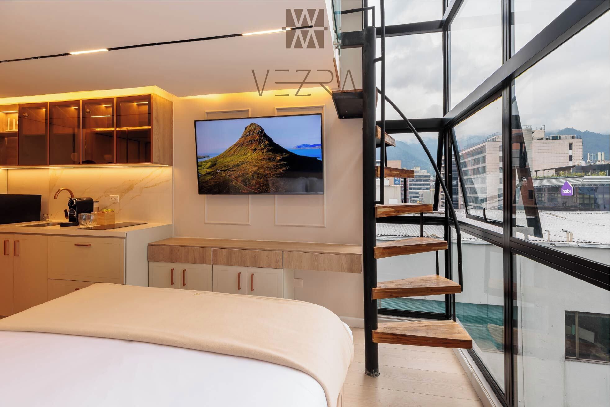 Deluxe Apartment, City View | Blackout drapes, iron/ironing board, free WiFi