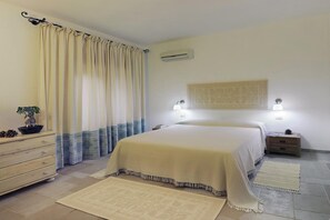 2 bedrooms, free WiFi, bed sheets - Abbaechelu to Santa Margherita Pula (Pula (CA))