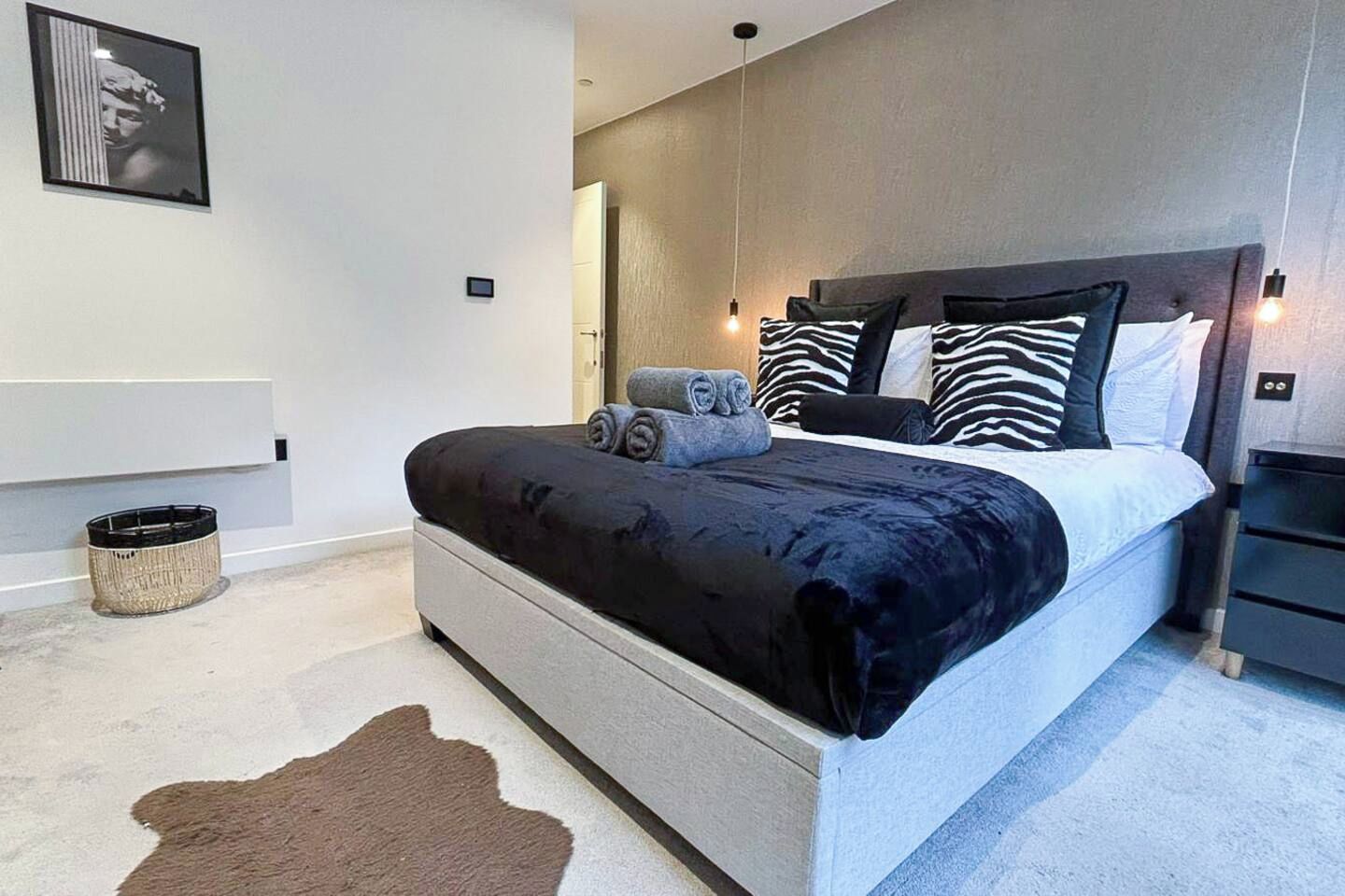 1 bedroom, desk, iron/ironing board, WiFi (free)