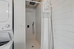 Shower, towels