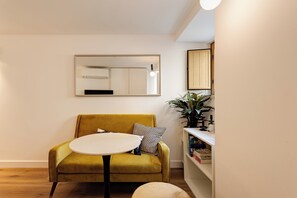 Interior detail - Graça Gate | Mouraria Ground Floor Studio (Lisbon)