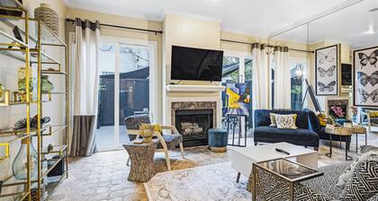Charming 2 Bedroom Holland Condo