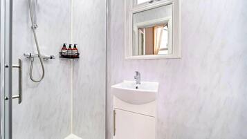 Apartment | Bathroom