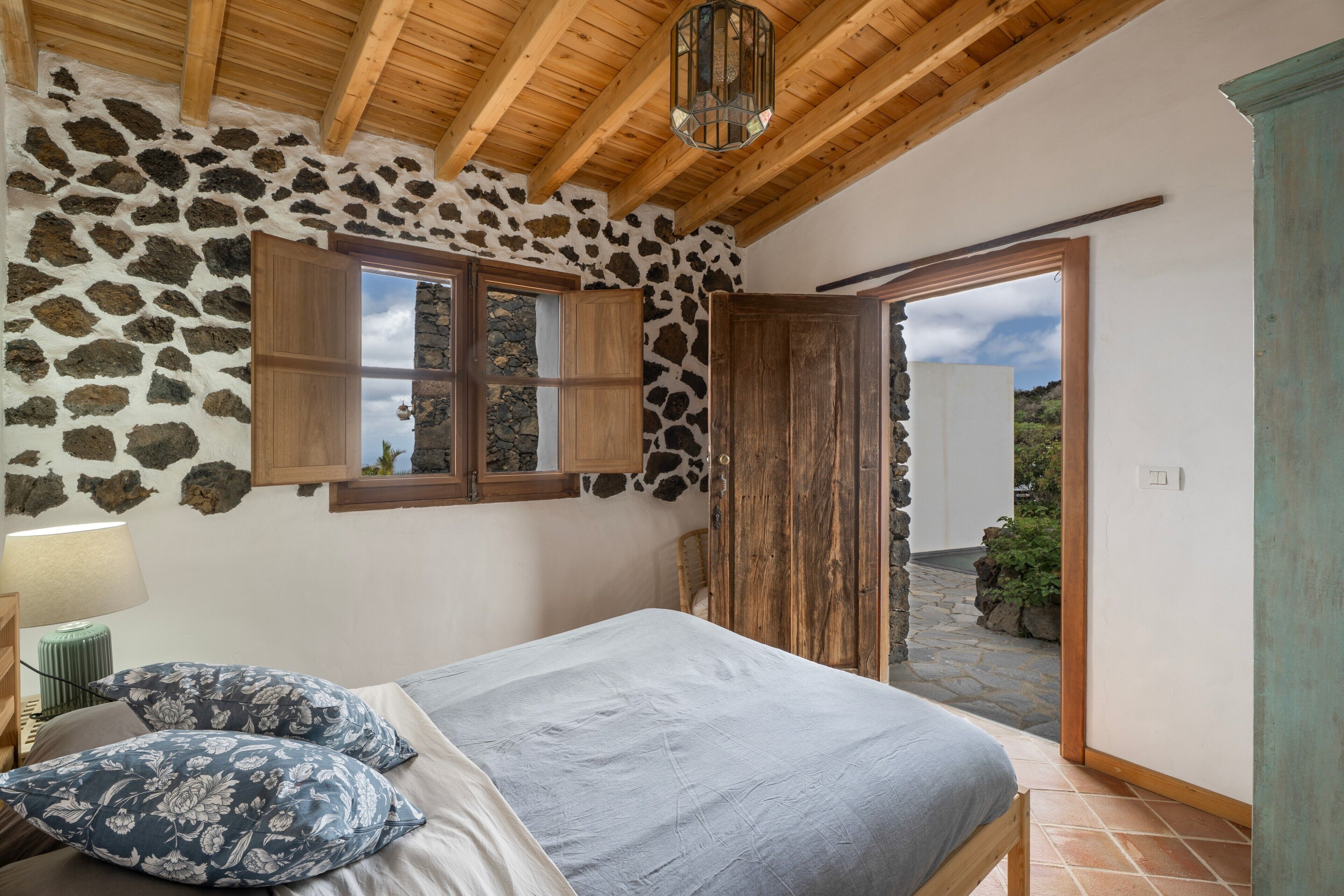 Wifi y ropa de cama 