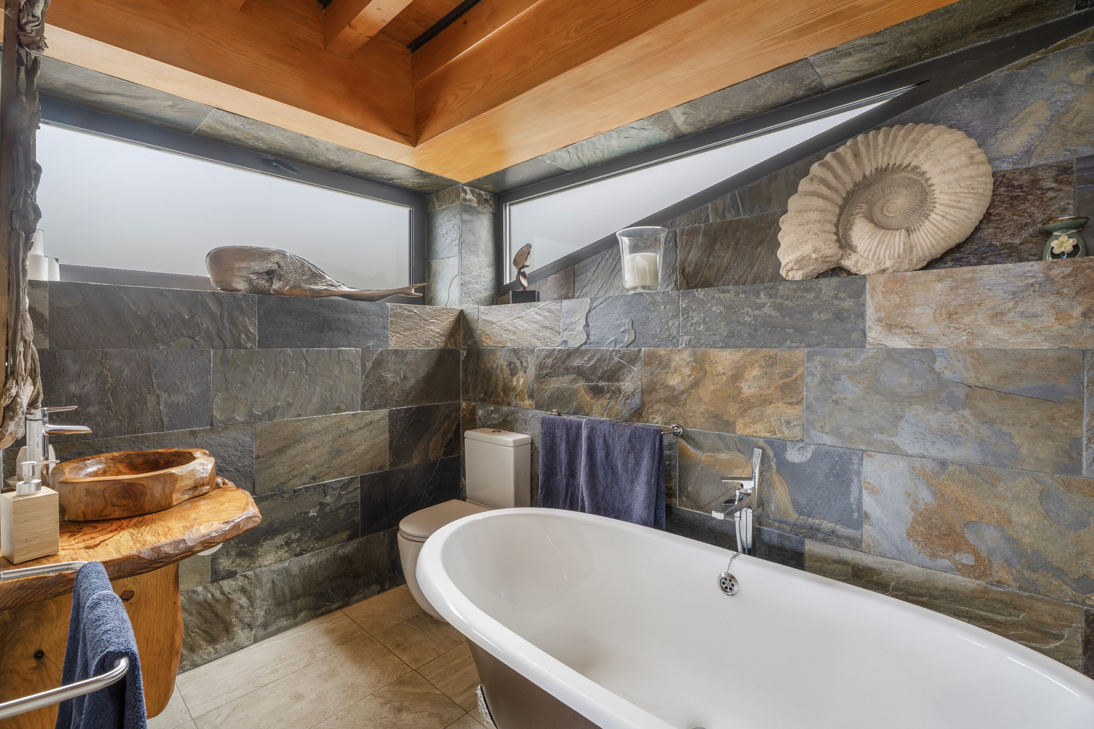 Shower, towels