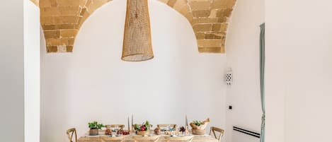 تناول الطعام