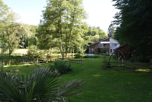 Chalet “Des Amoureux” with Private Terrace, Private Garden, and Wi-Fi