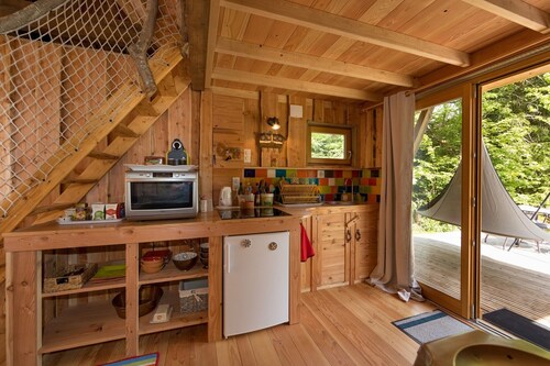 Chalet des Amoureux avec terrasse et jardin privés, Wi-Fi, pêche, rando