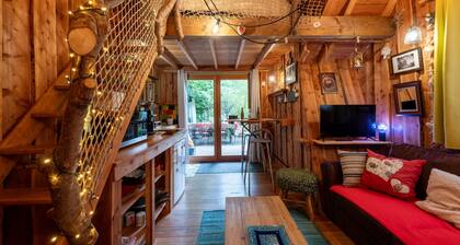 Chalet des Amoureux avec terrasse et jardin privĂ©s, Wi-Fi, pĂȘche, rando