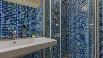 Basic-Apartment | Badezimmer