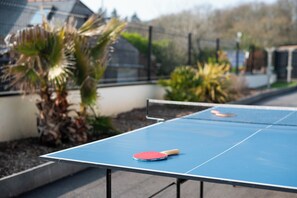 Property grounds - Villa with jacuzzi, 5 bedrooms - ideal for families (Inzinzac-Lochrist)